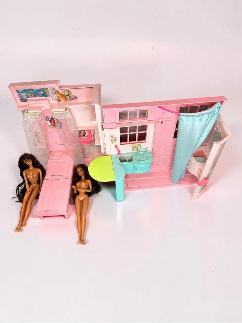 2002 Vintage Barbie Fold Out Doll House + Vintage Barbie Dolls